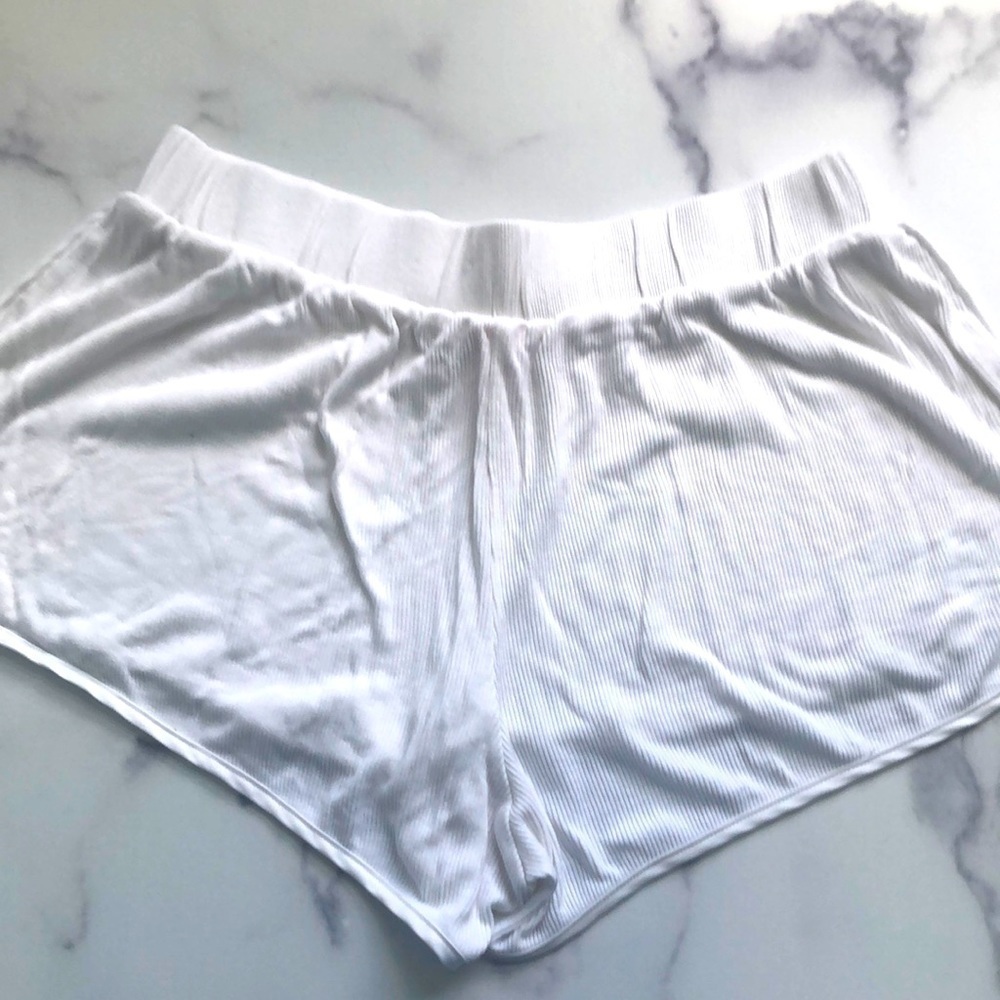 Victoria's Secret White Sleepwear Loungewear Shorts Size Small